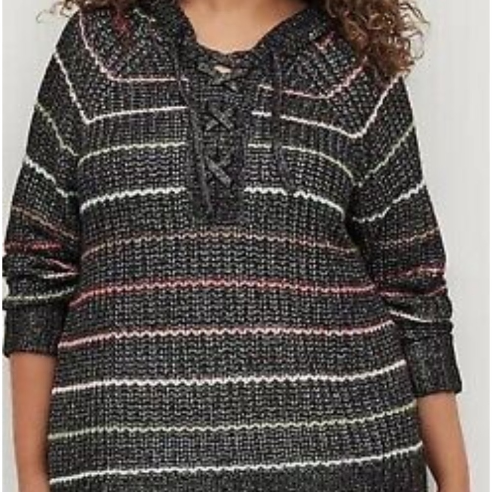 TORRID MULTI STRIPE LONG SLEEVED CHUNKY YARN HOODIE SIZE 1 NWT